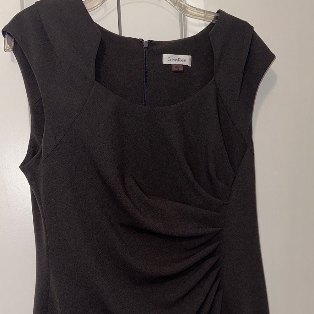 Calvin Klein Elegant Gray Dress - Size 12